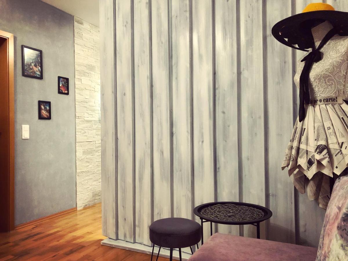 Апартаменты Modern Studio2 Брашов Экстерьер фото